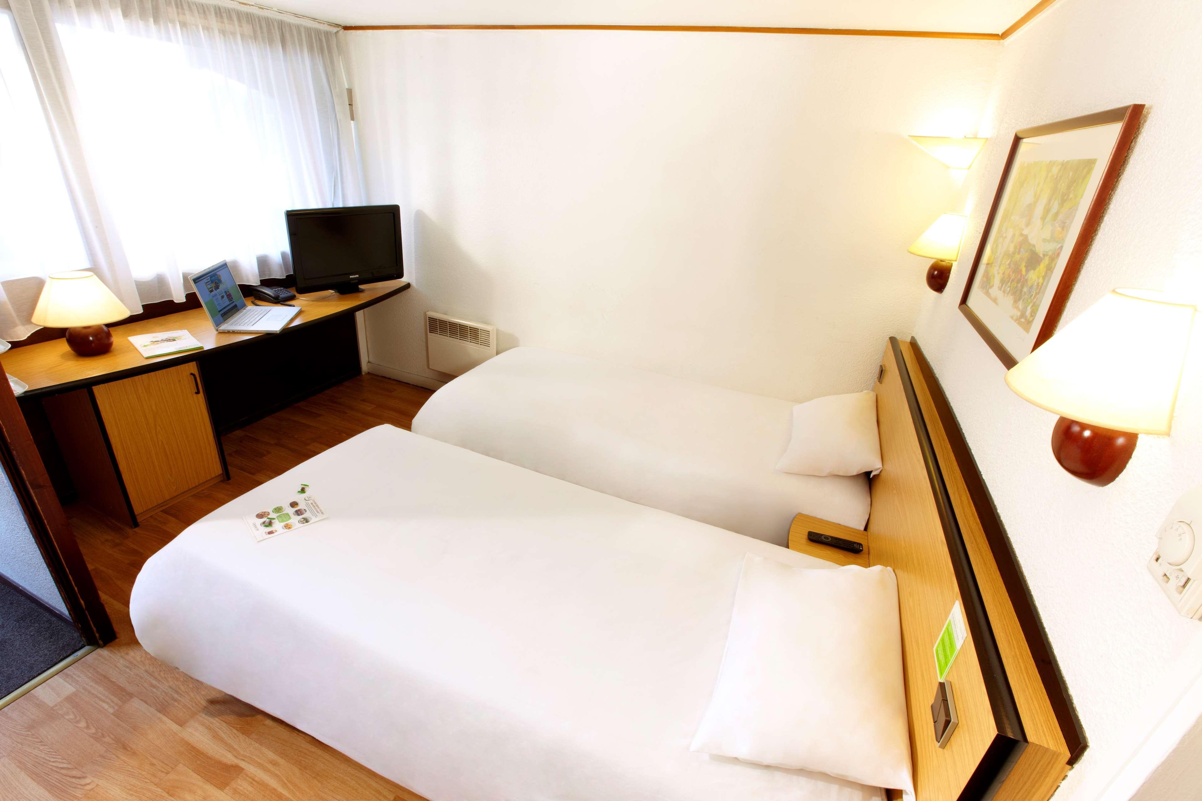 แคมพาเนล โรเอน นอร์ด บาเรนติน Hotel บารองแต็ง ภายนอก รูปภาพ