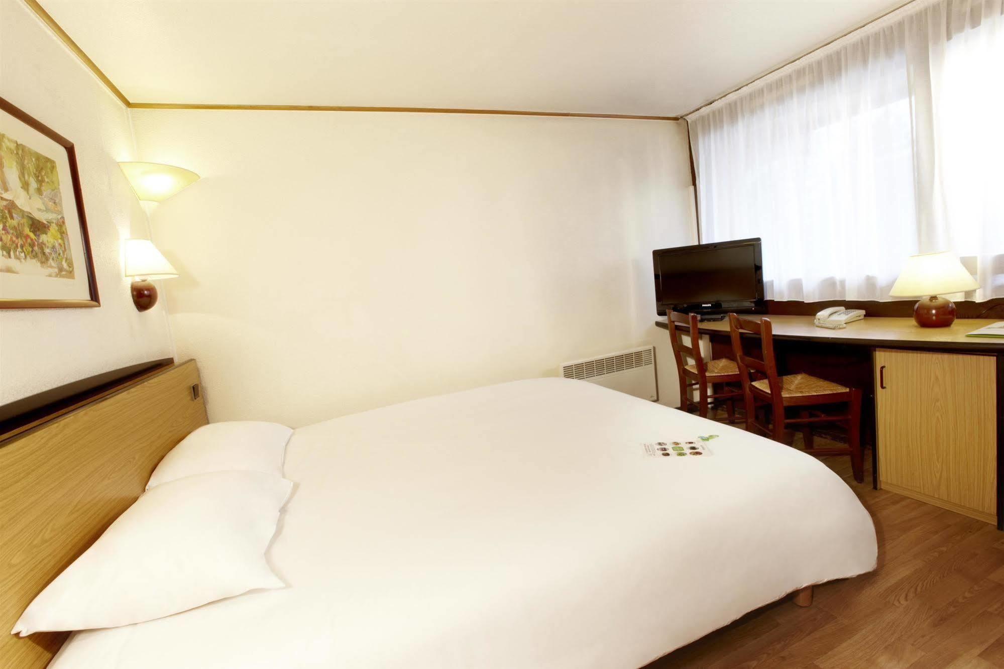 แคมพาเนล โรเอน นอร์ด บาเรนติน Hotel บารองแต็ง ภายนอก รูปภาพ